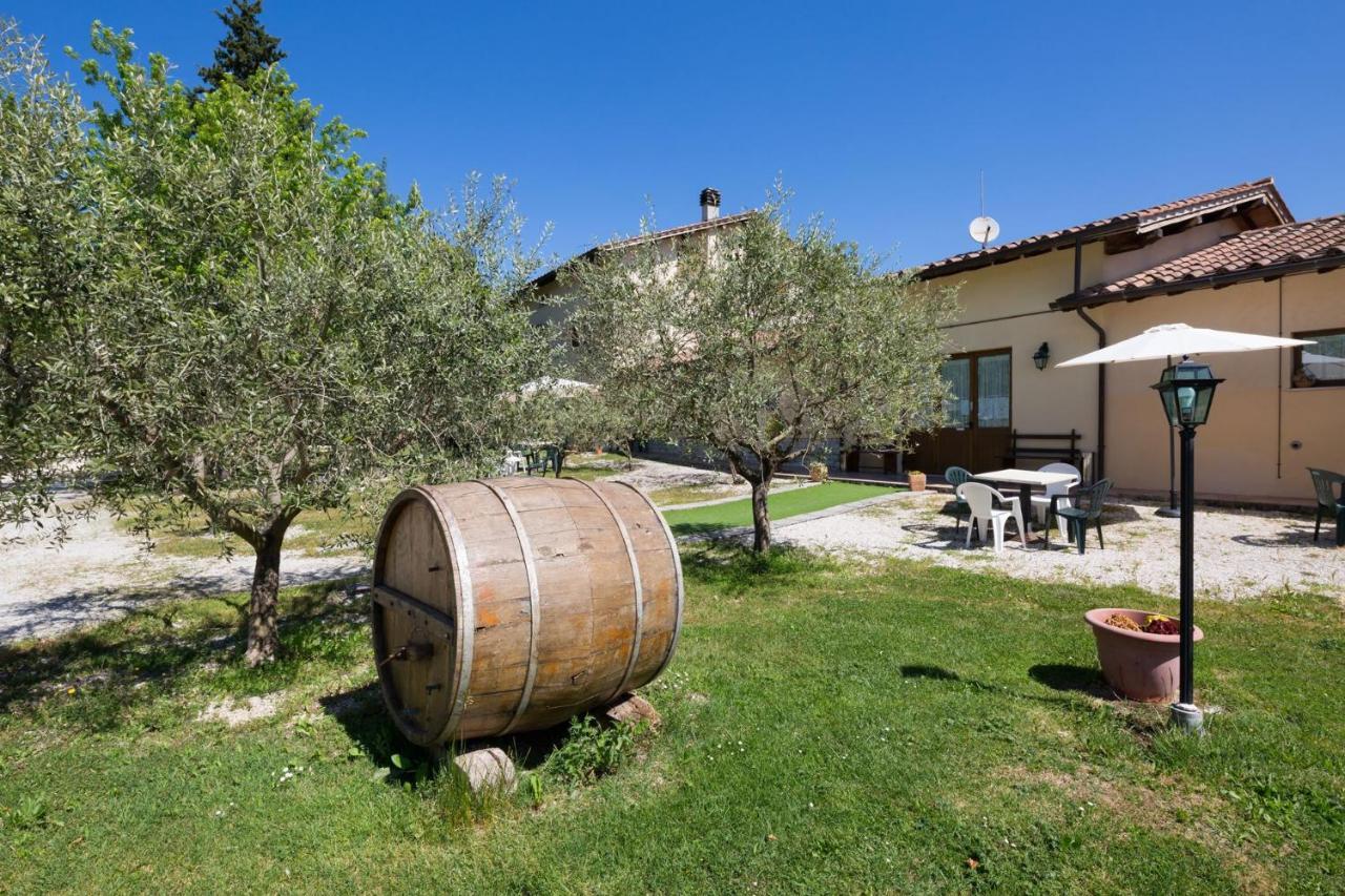 Agriturismo Casella Del Piano Gubbio Exteriör bild