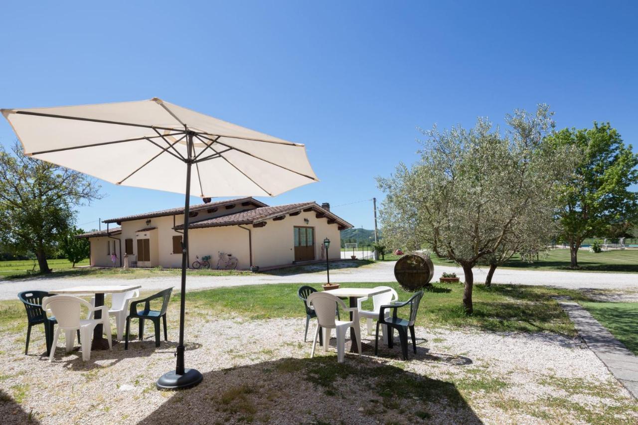 Agriturismo Casella Del Piano Gubbio Exteriör bild