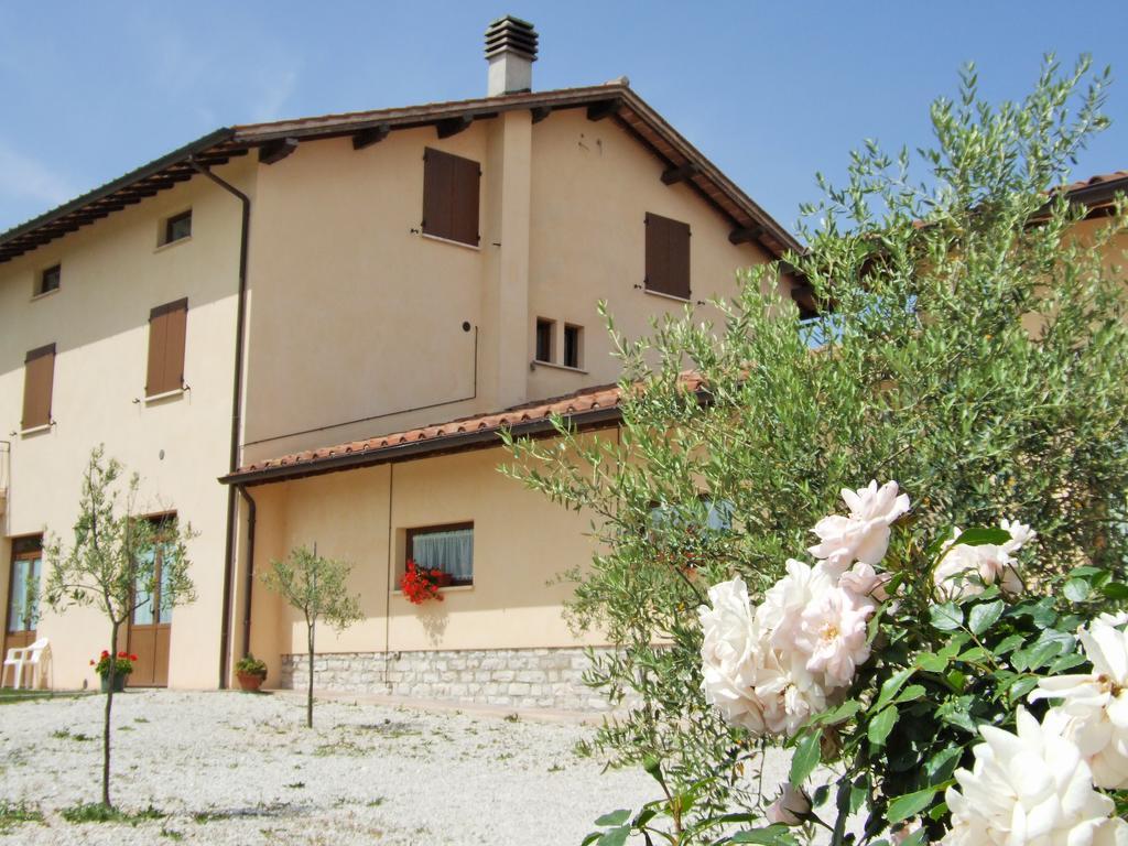 Agriturismo Casella Del Piano Gubbio Exteriör bild