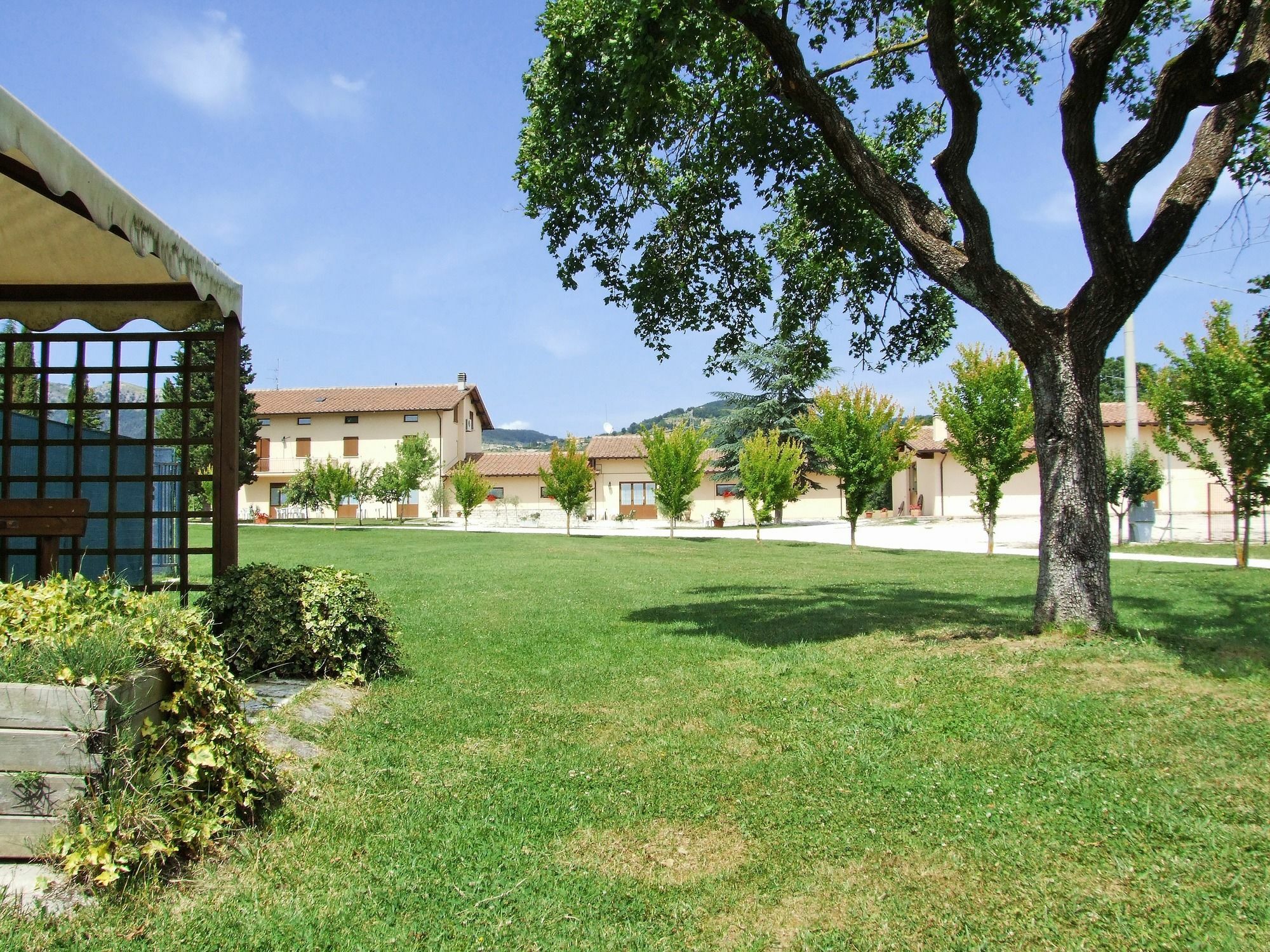 Agriturismo Casella Del Piano Gubbio Exteriör bild